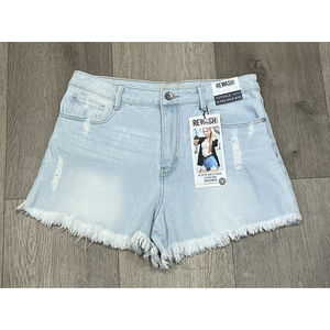NWT Rewash Vintage Babe Stretch Super High Rise Shorts Size 13 Light Wash‎ Denim